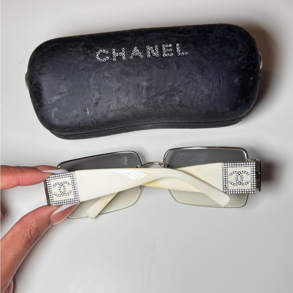 CHANEL RHINESTONE SUNGLASSES white 4095-B - Picture 7 of 8